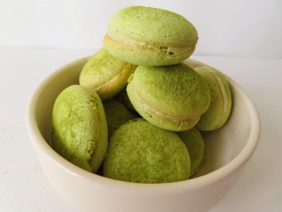 ROSIE'S ROSS MATCHA MACARON